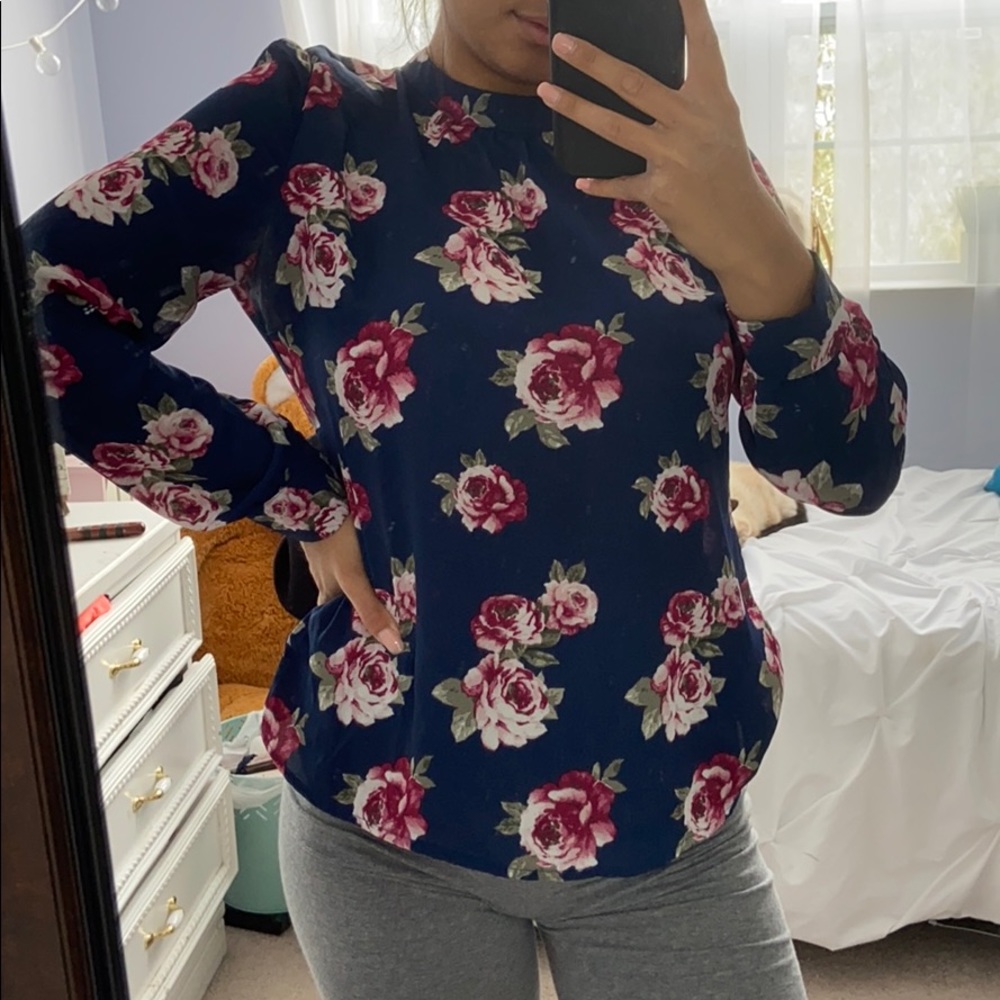 Shear rose top
